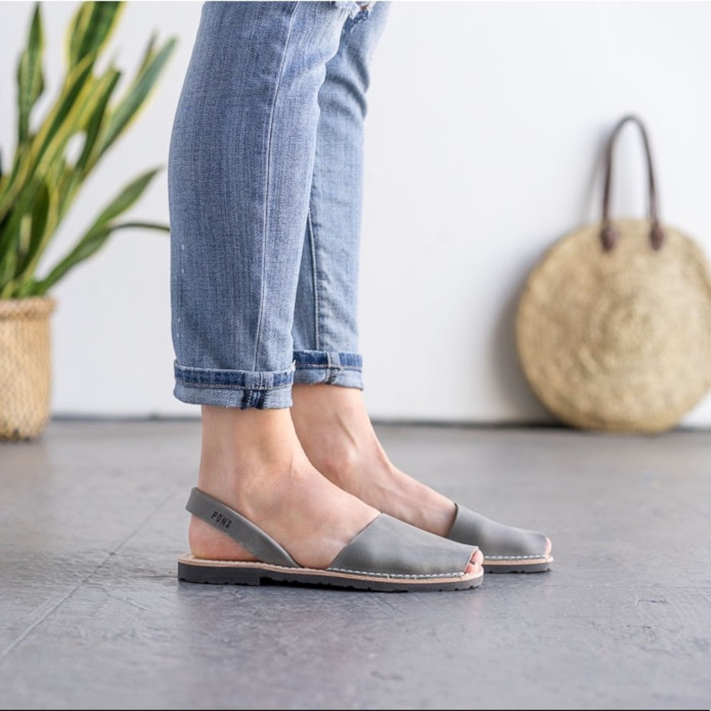 pons avarcas sandals